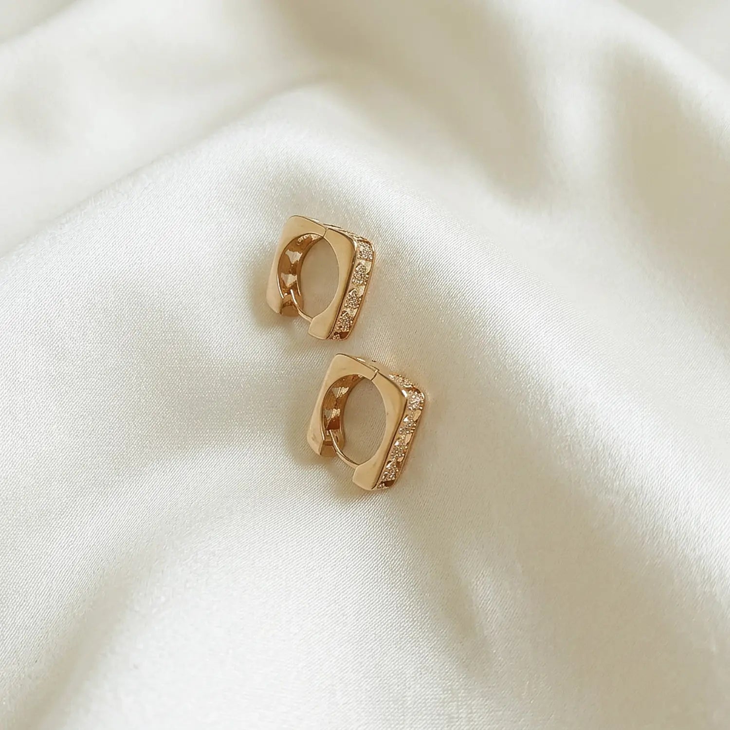 Brinco Argola Corações