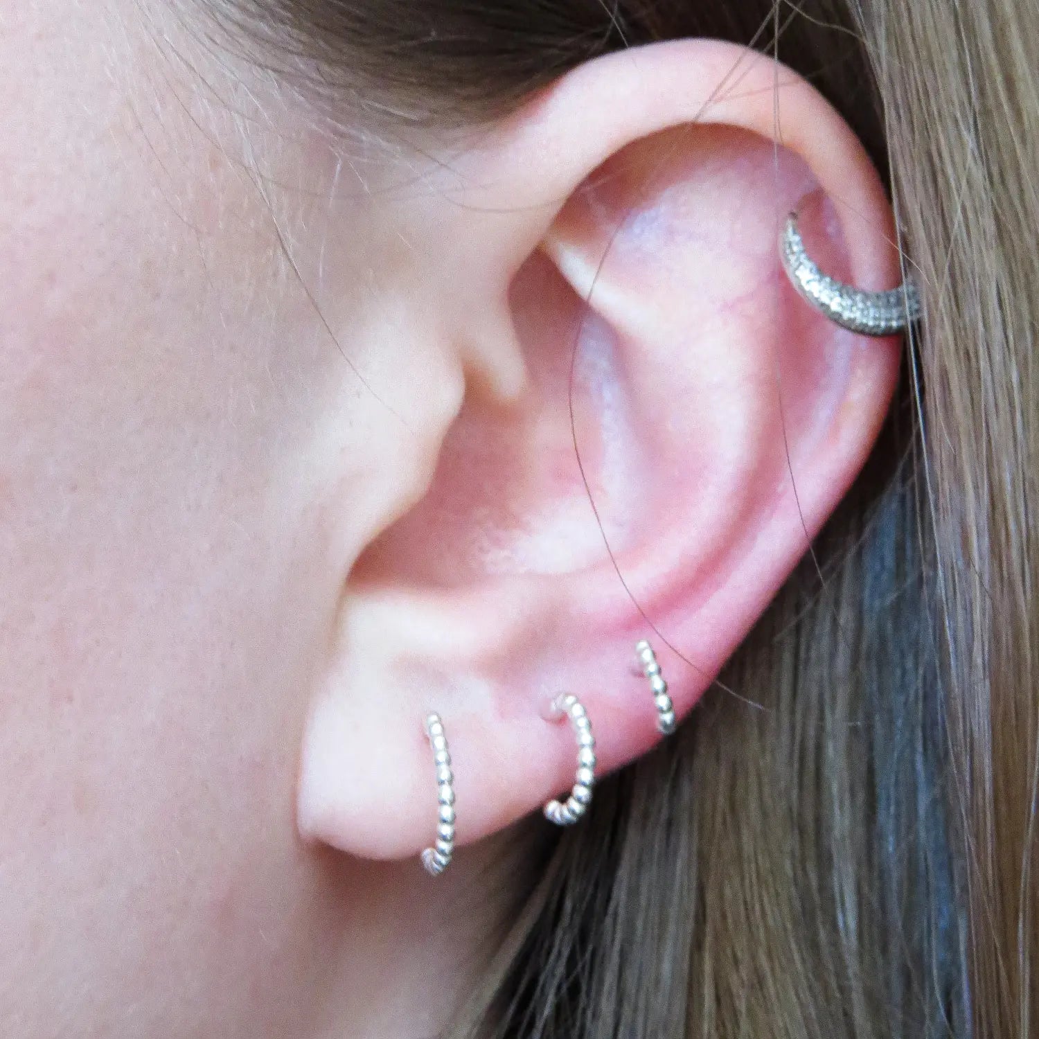 Três Brincos Argolas Clássicas Bolinhas Trio