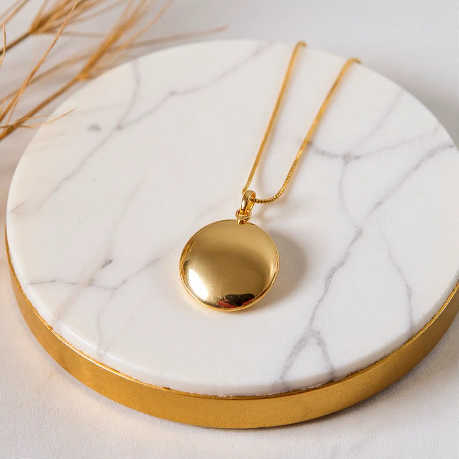 Relicário Redondo Liso