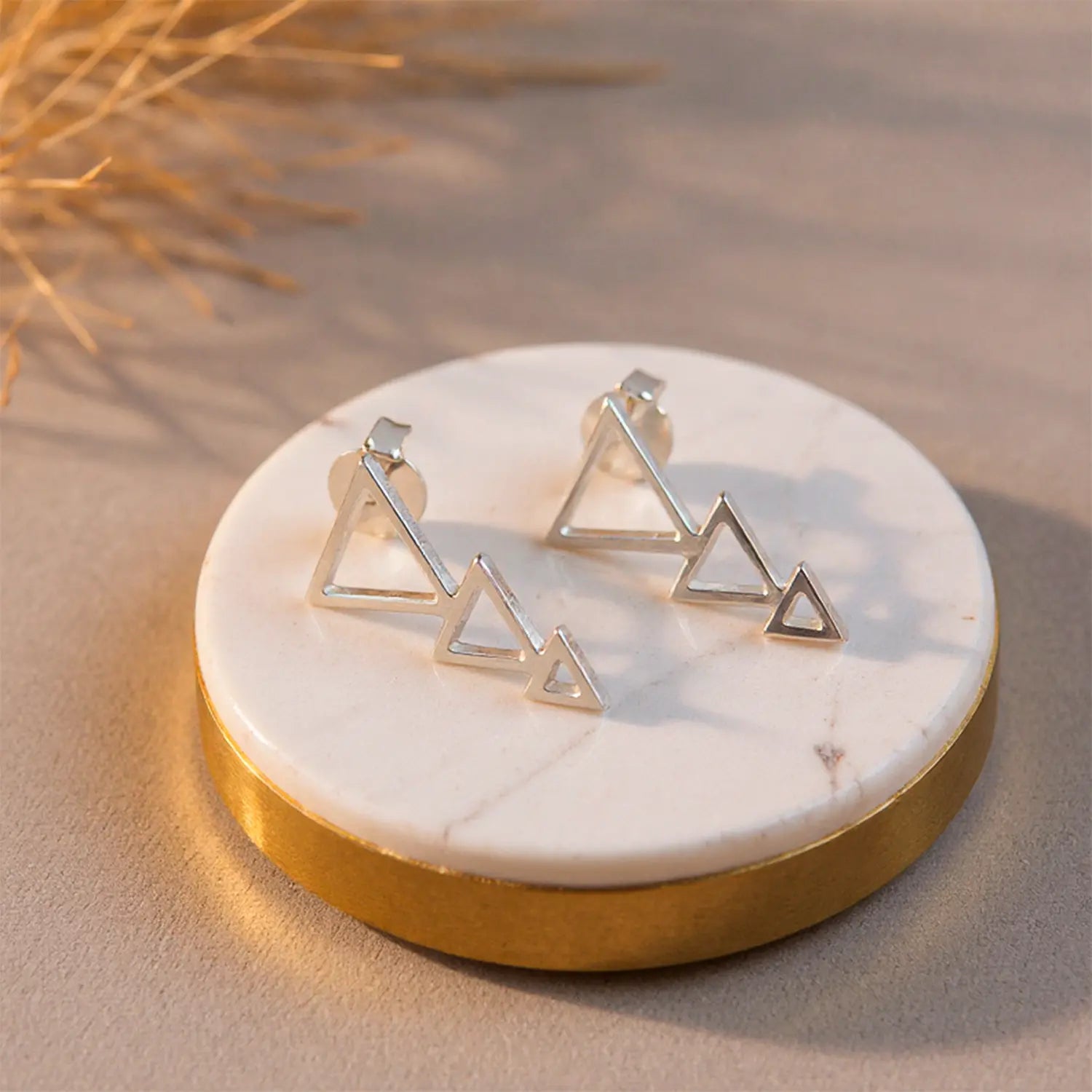 Brinco Três Triângulos
