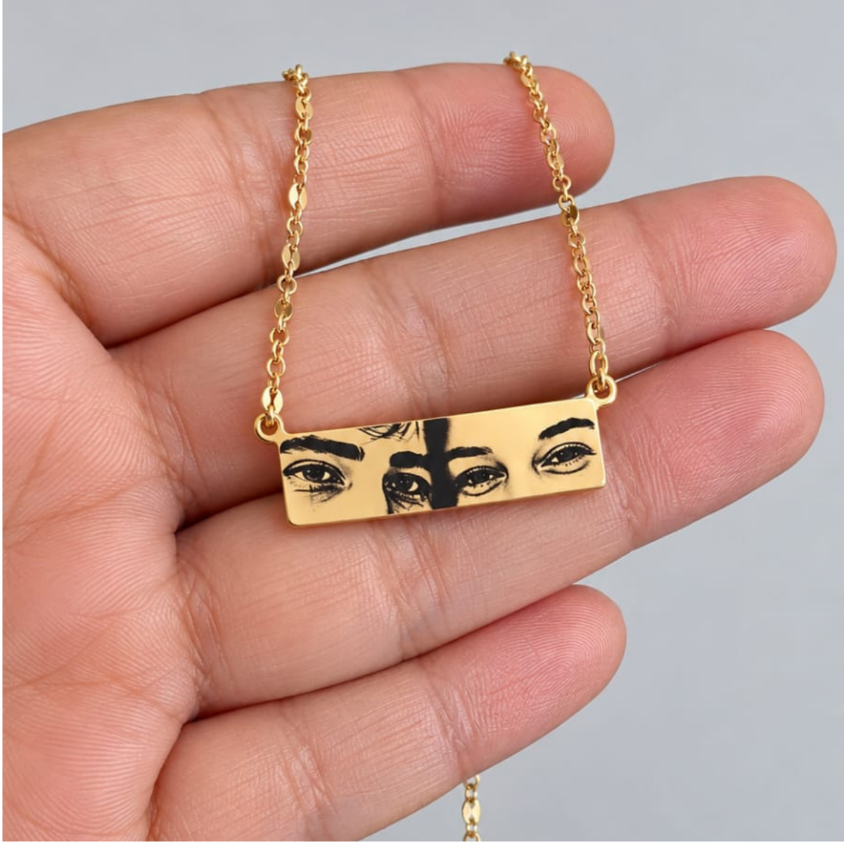 Colar Personalizável Olhar - Banhado a Ouro