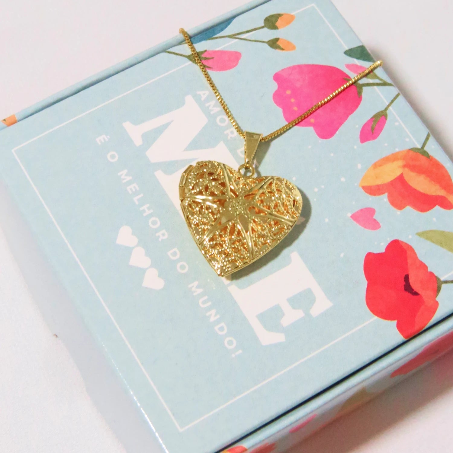 Colar Relicário Coração Arabesco